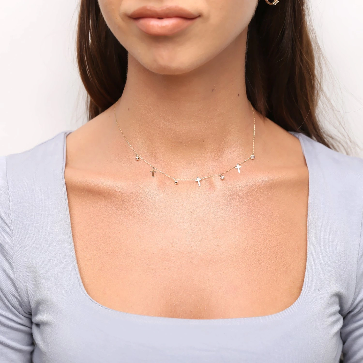 Złoty naszyjnik choker 585 krzyżyki i białe cyrkonie 36-40 cm