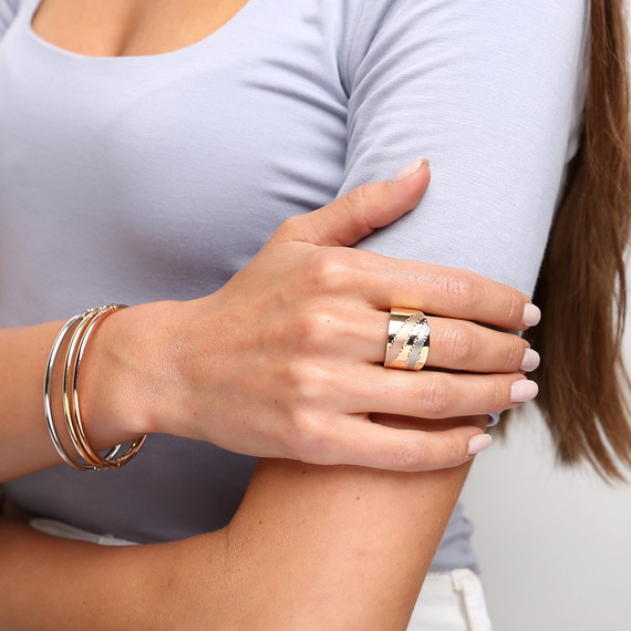 Złota bransoletka sztywna koło gładka 585 bangle różowe złoto na zatrzask