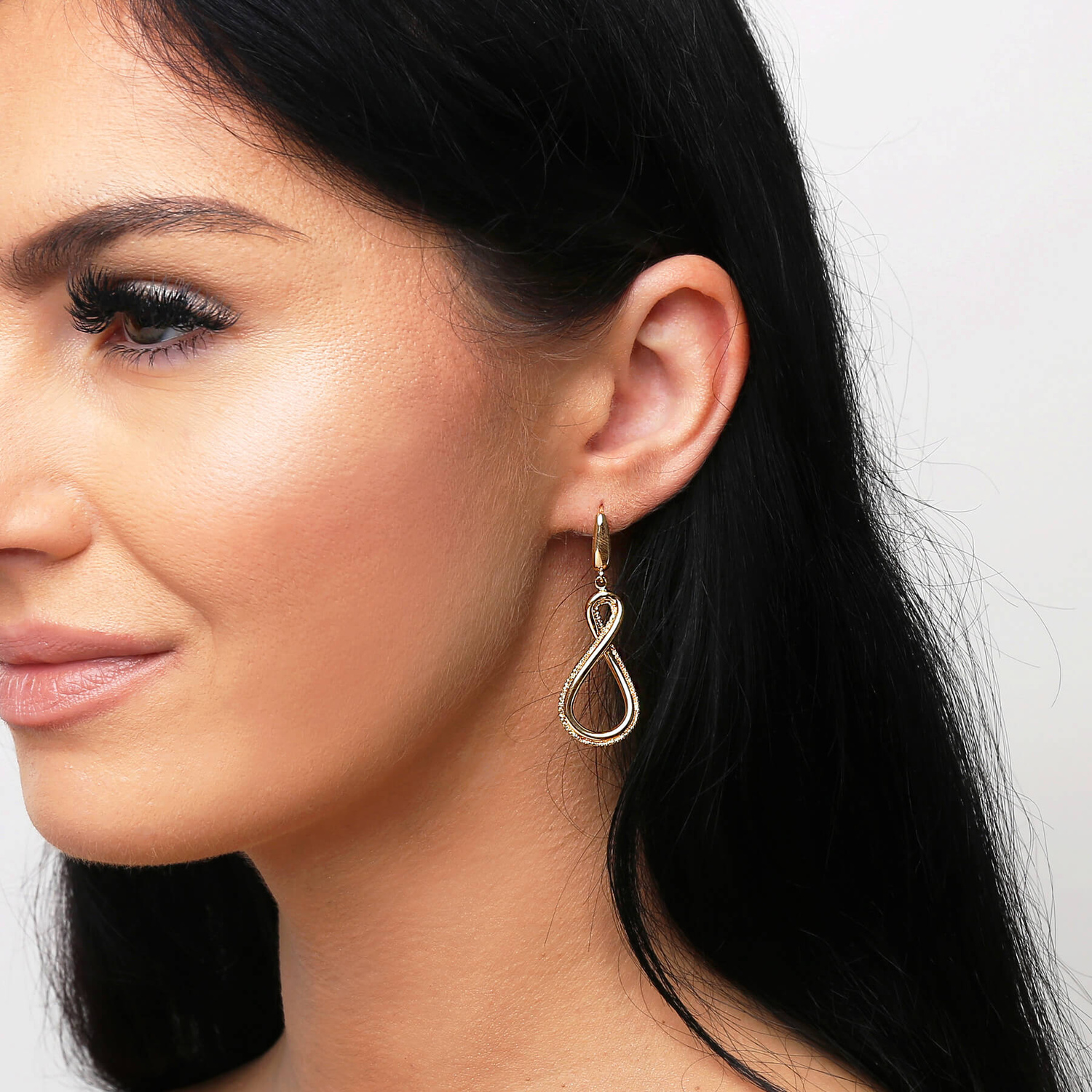 Złote kolczyki wiszące 585 nieskończoność łezka diamentowane angielskie