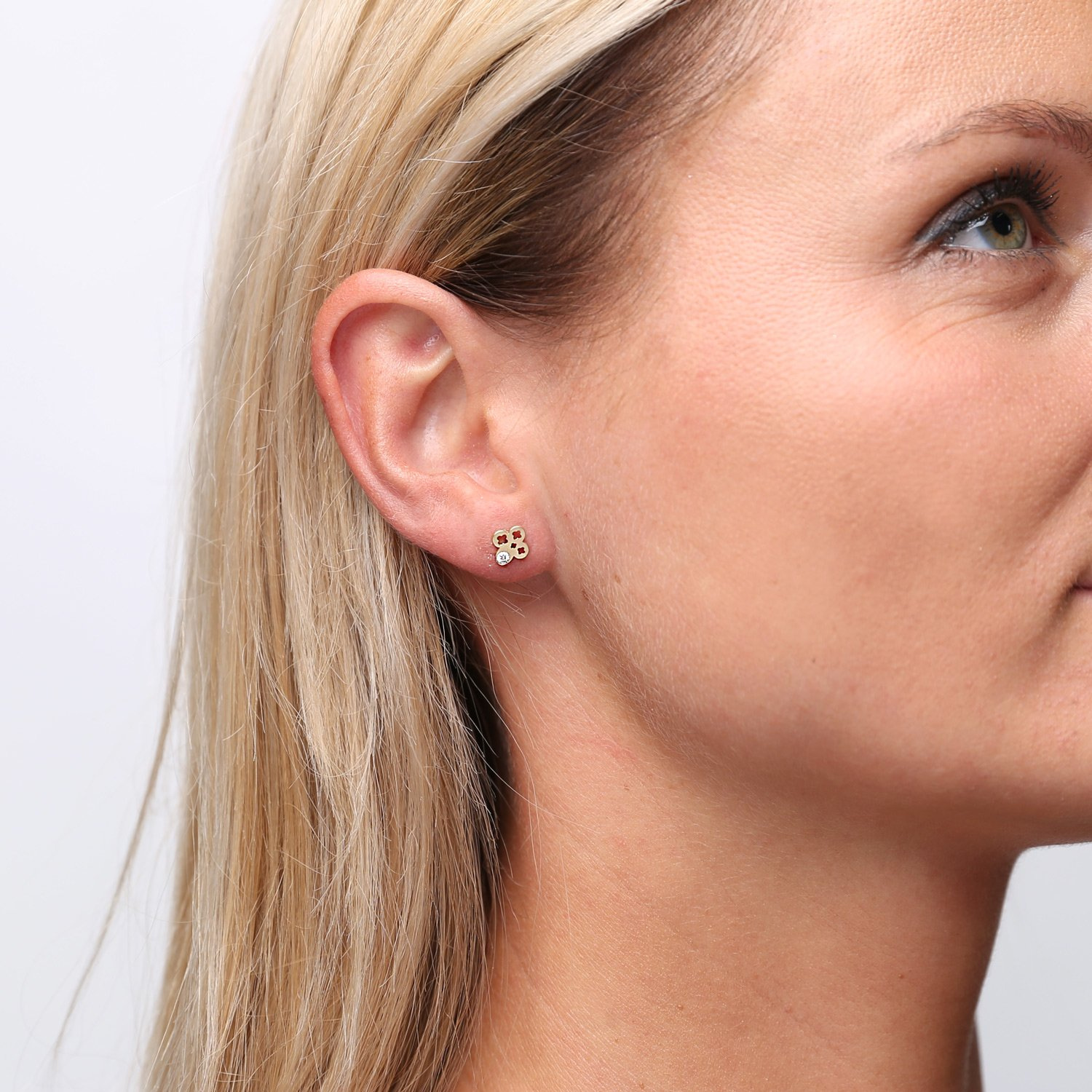 Złote ażurowe kolczyki koniczynki 585 koniczyny z cyrkonią na sztyft