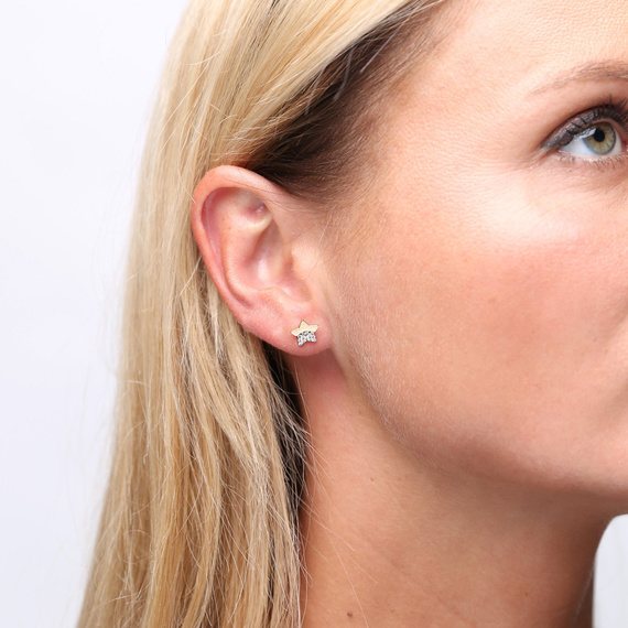 Złote kolczyki gwiazdki 585 z cyrkoniami na sztyft 