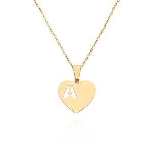 Złota zawieszka serce 585 literka A wysokość 1,8 cm