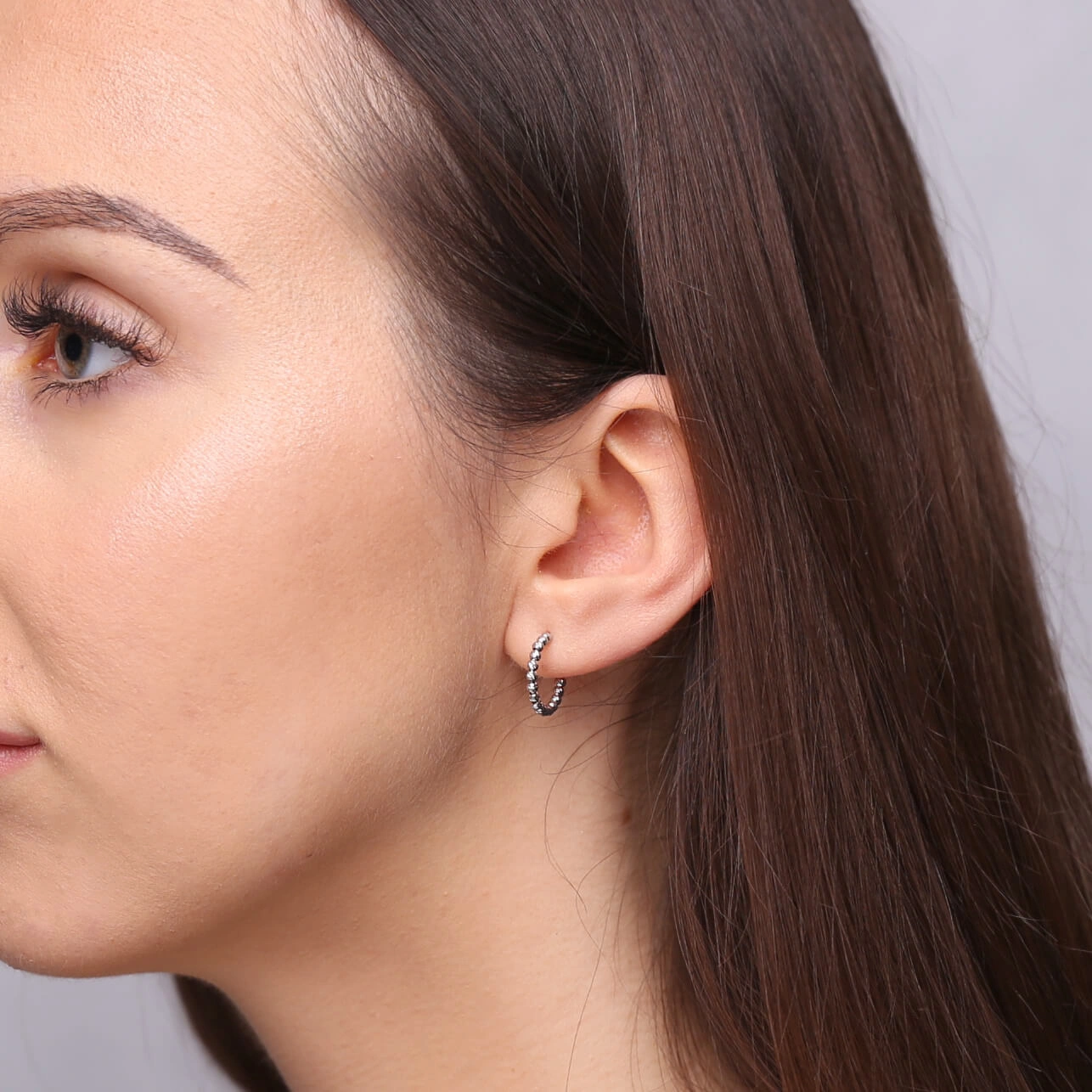 Kolczyki kółka 585 diamentowane kulki białe złoto 14 mm na sztyft Anelli
