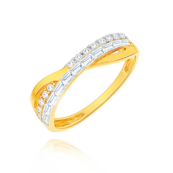 Złoty pierścionek 585 przeplatany z cyrkoniami bagietki