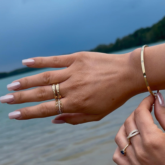 Złota bransoletka bangle 585 sztywna cyrkonie gładka na zatrzask 
