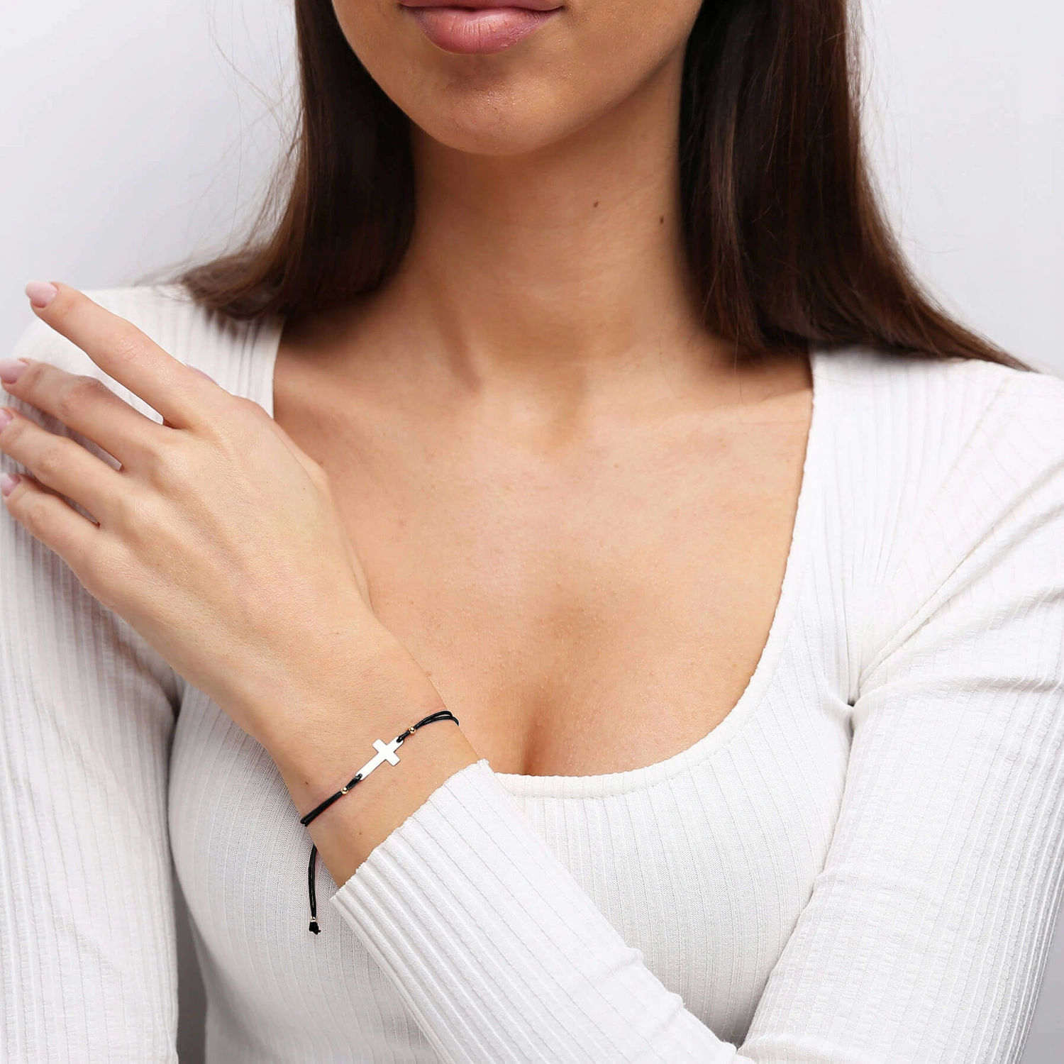 Bransoletka złota 585 na czarnym sznurku krzyżyk kuleczki