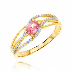 Złoty pierścionek 585 szeroki przeplatany różowa cyrkonia