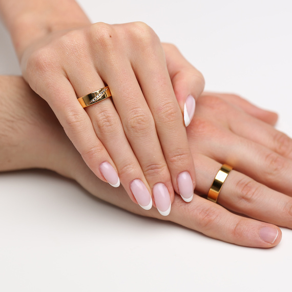 Obrączki ślubne para: złoto 585, diamenty, płaskie, 6 mm